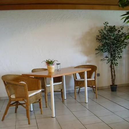 Ferienwohnungen Huerth Apartmán